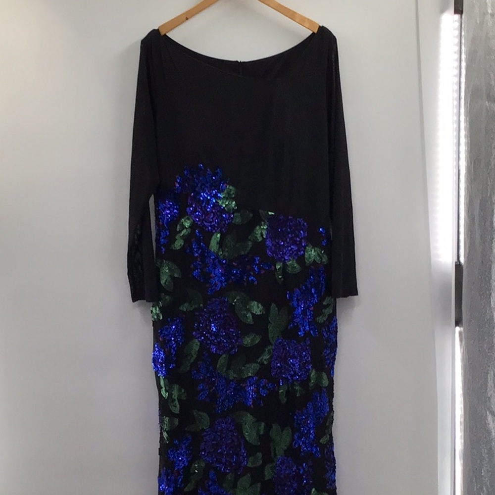 Elegant Black and Blue Sequin Dress
